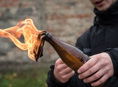 Cervejaria da Ucrânia para de produzir cerveja para fazer coquetel molotov