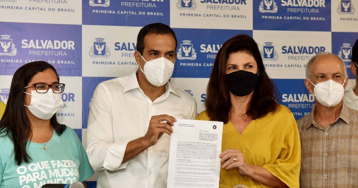 Prefeitura de Salvador renova contratos do programa Pé na Escola ...