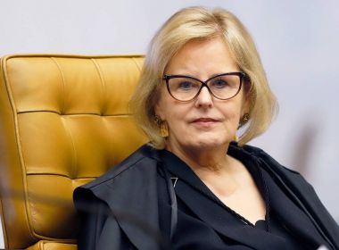 Rosa Weber dá dez dias para Bolsonaro explicar indulto concedido a Daniel Silveira