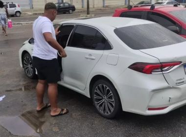 Polícia Militar apreende maconha dentro do carro de jogador do Fluminense