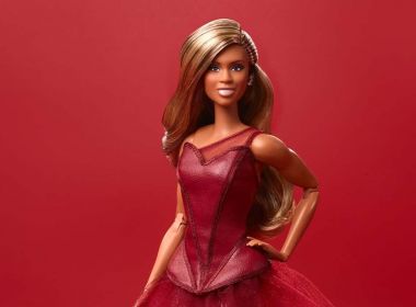 Comissão da Câmara aprova audiência pública para debater Barbie trans