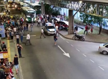 VÍDEO: Oito pessoas são baleadas na Estação Pirajá e confusão é registrada