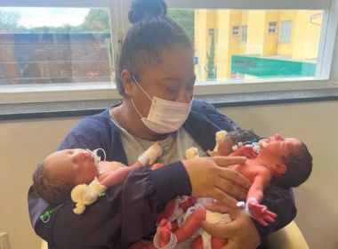 Mãe dá à luz a trigêmeos 10 meses após ter gêmeos em Santa Catarina