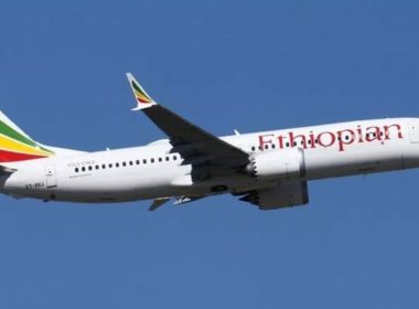Pilotos de avião dormem e passam do aeroporto da Etiópia