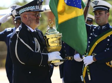 Coração do imperador Dom Pedro I chega ao Brasil para exposição