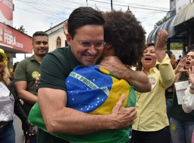 “Auxílio Brasil impulsiona economia baiana”, diz Roma em Feira de Santana