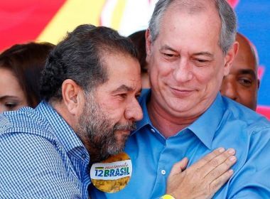 Presidente do PDT decide apoiar Lula e aguarda posição de Ciro