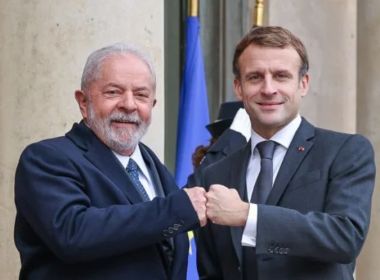 Macron planeja vir para eventual posse de Lula, mas não de Bolsonaro, diz coluna