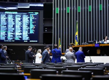 Governistas rejeitam urgência e barram projeto que torna pedofilia crime hediondo