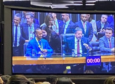 Lewis Hamilton é homenageado pela Câmara dos Deputados