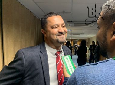 Osni afirma que deputados do PT aprovaram apoio à reeleição de Adolfo por 'unanimidade'