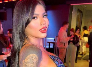 Influenciadora é presa suspeita de matar noivo em motel, tentar roubar van e fugir seminua