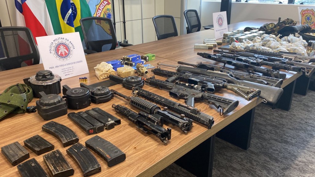 Polícia apreende arsenal avaliado em mais de R$ 700 mil Nesta segunda