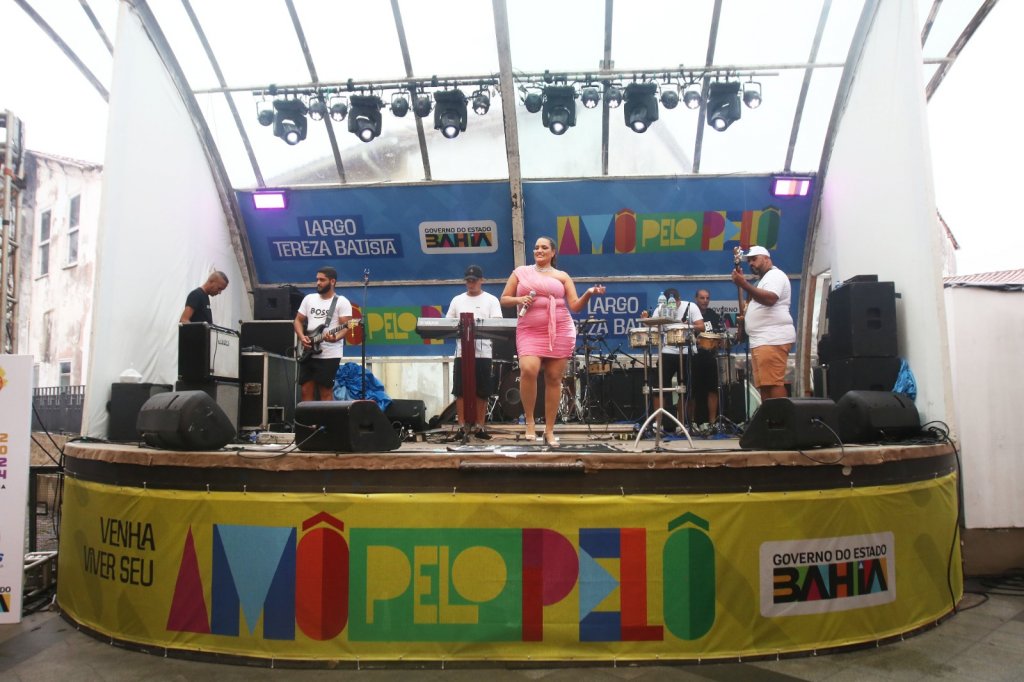 Cantora Gabi Moraes