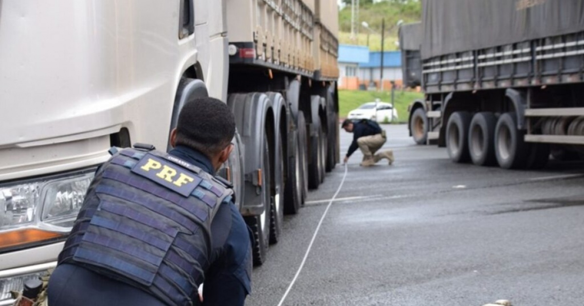 Operação Carga Pesada da PRF flagra mais de 546 toneladas acima do peso permitido nas rodovias da Bahia