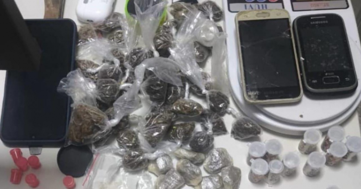 Adolescente é apreendida com drogas e produtos roubados em Santa Cruz