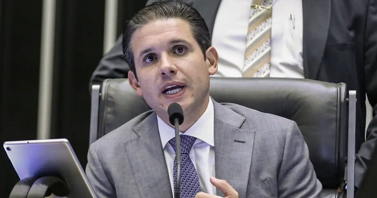 Esquerda avalia que Hugo Motta pautará PEC do fim do foro privilegiado para ser derrotada no plenário