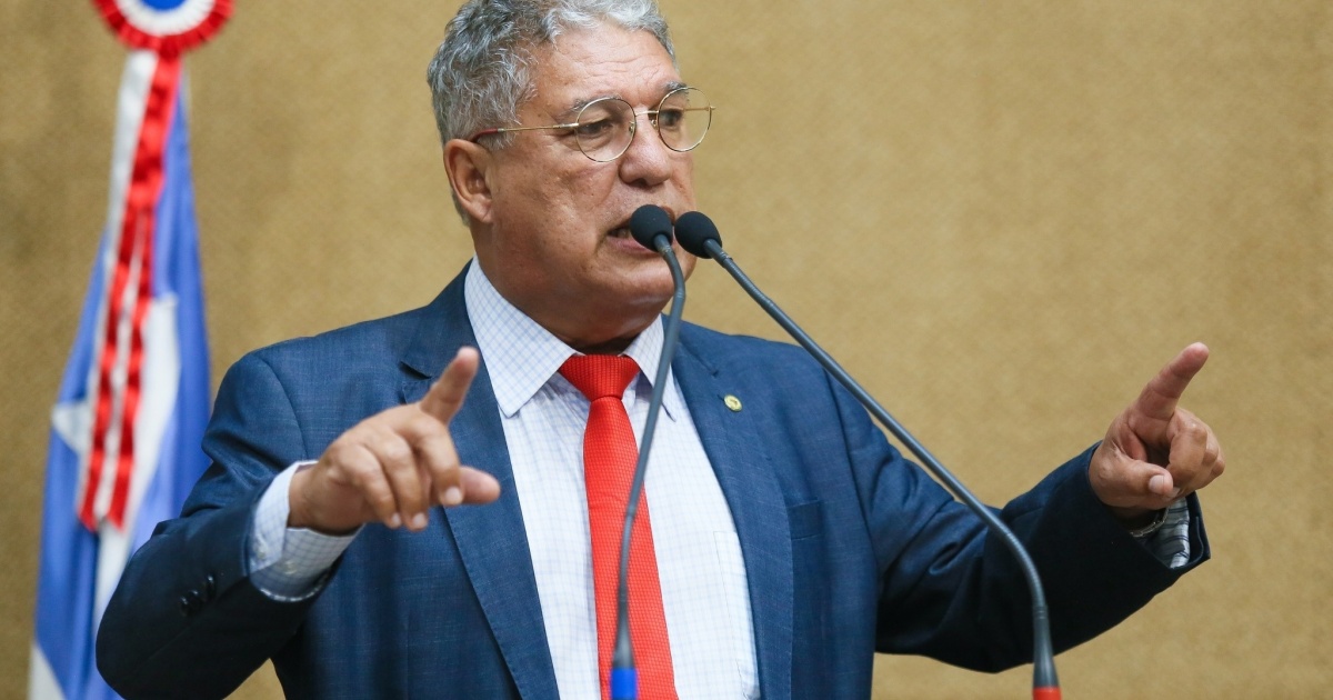 Rosemberg se pronuncia sobre acidente que matou motociclista na BA-160: “ Ficamos lá a madrugada para acompanhar”