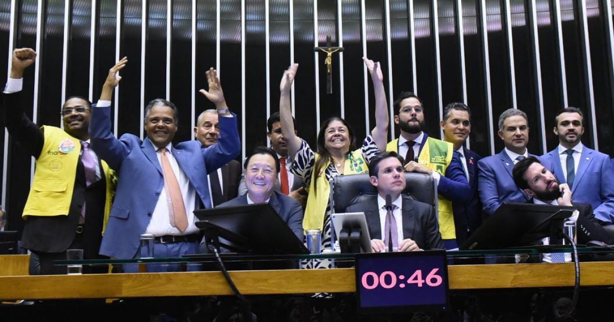 Urgente! Câmara Aprova PEC que Transforma a Vida de Agentes de Saúde e Endemias