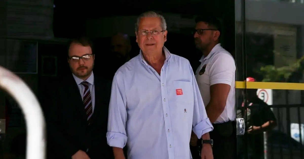 José Dirceu Celebra: STJ Põe Fim a Processo do Mensalão e Lava a Honra do Ex-Ministro