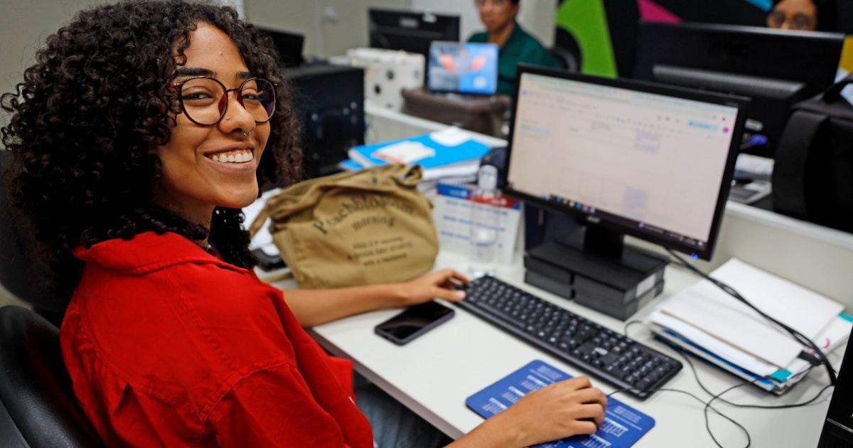 Inscrições para o Partiu Estágio terminam nesta sexta-feira; programa oferece 4,7 mil vagas para universitários