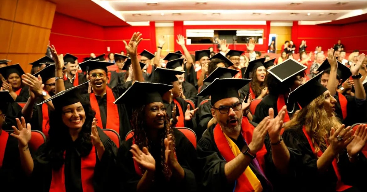 Censo mostra áreas com maior número de profissionais formados na Bahia; veja números e percentuais