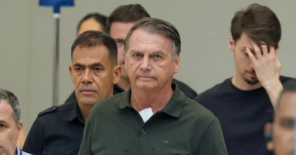 Moraes autoriza visita de filhos de Jair Bolsonaro durante internação