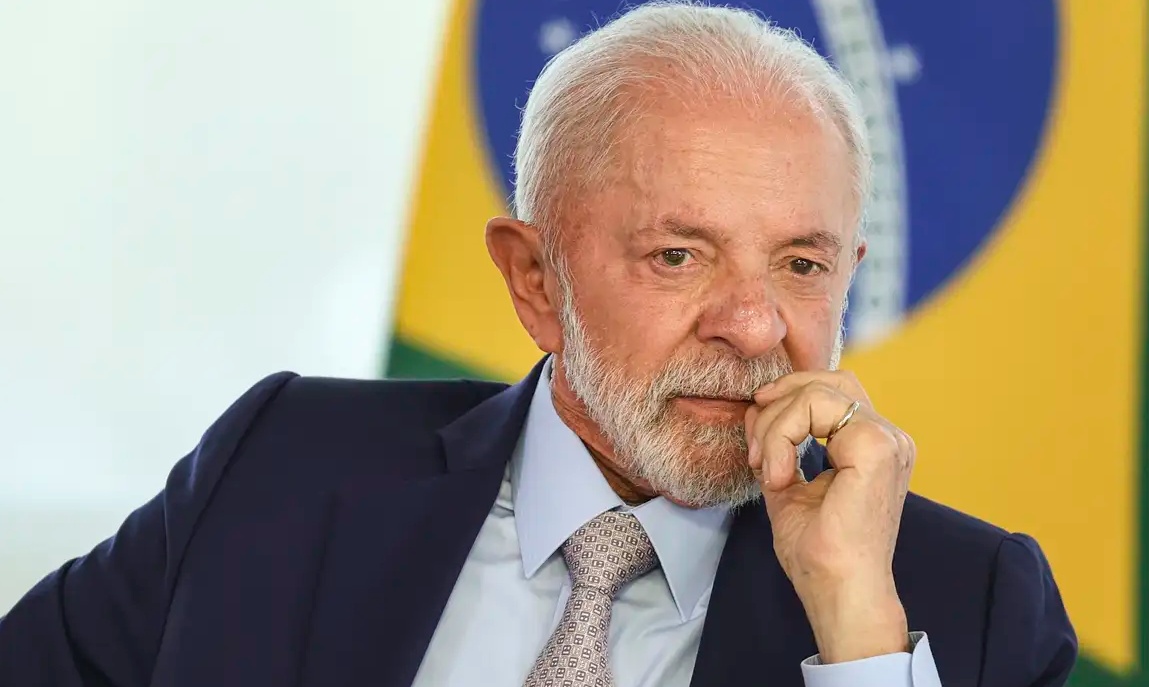 Governo Lula convoca reunião de emergência após Trump capturar Maduro