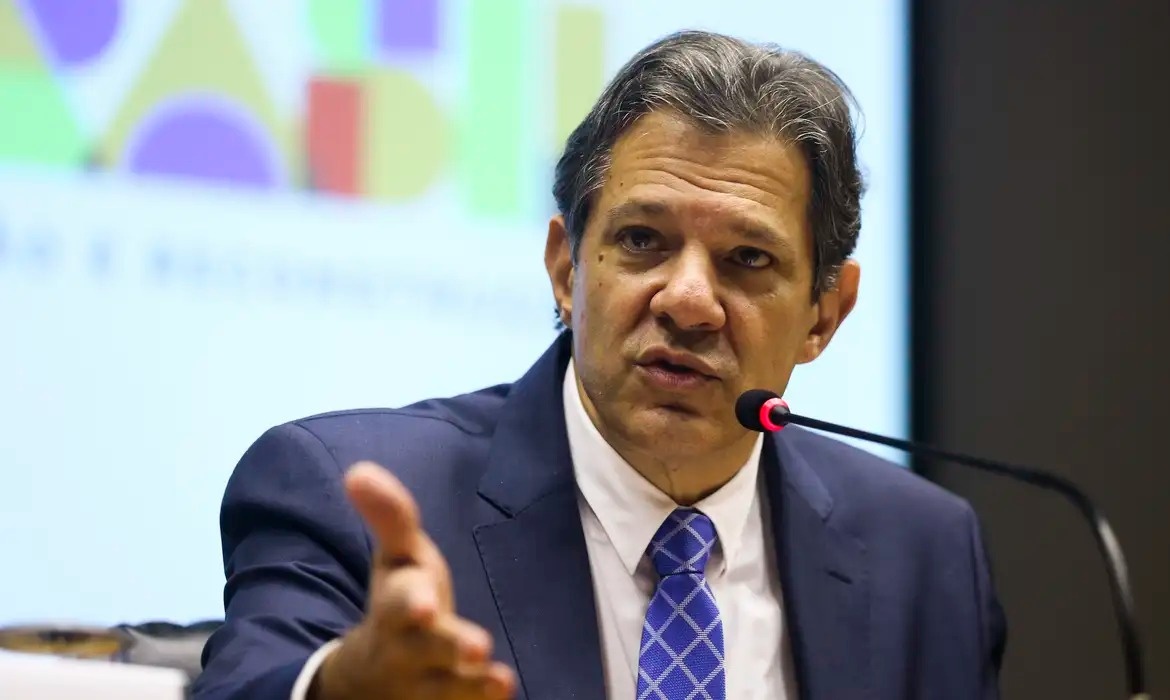Haddad diz que deixará o Ministério da Fazenda ainda em janeiro