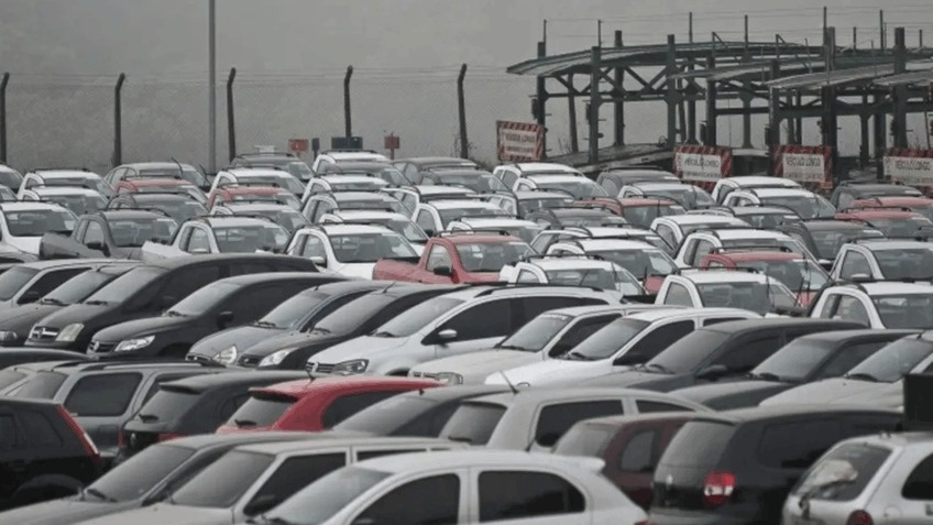 Exportações de veículos crescem 32% em 2025, mas importações acendem alerta na indústria
