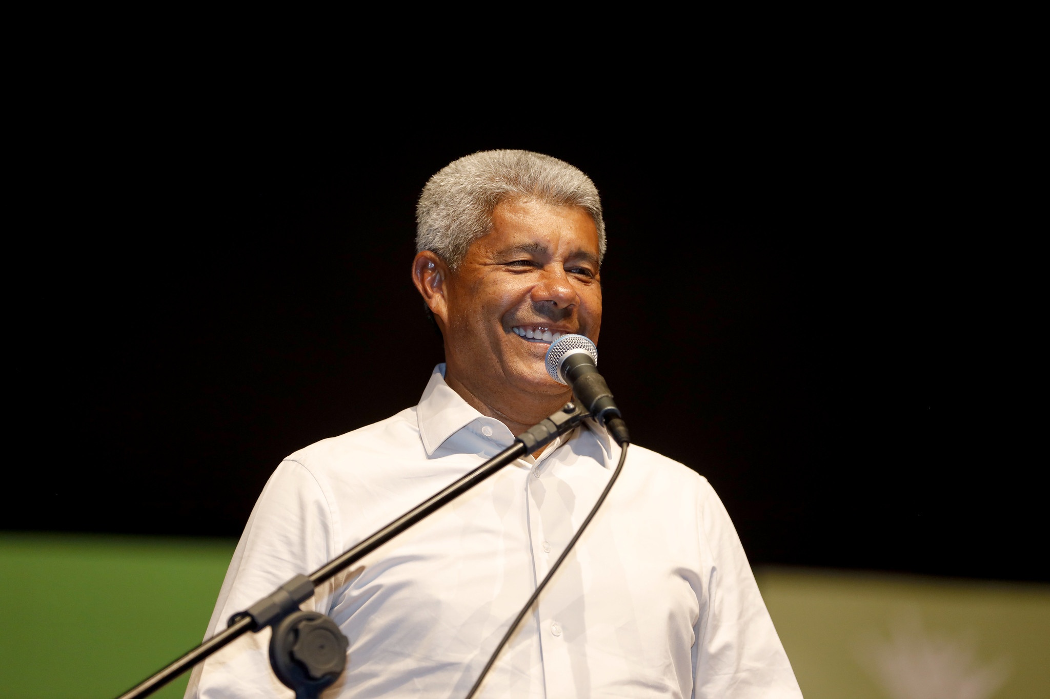 Aliados de Jerônimo reclamam que debate sobre eleições de 2026 na Bahia está restrito ao PT