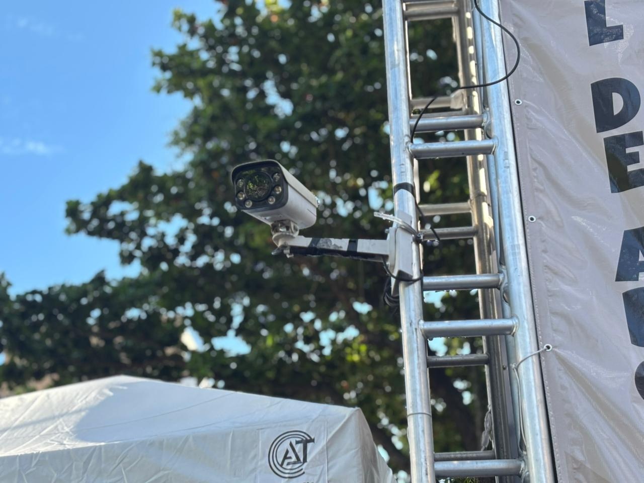 Reconhecimento facial alcança 4 foragidos no pré-carnaval