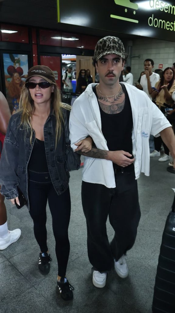 Bruna Griphao chegando