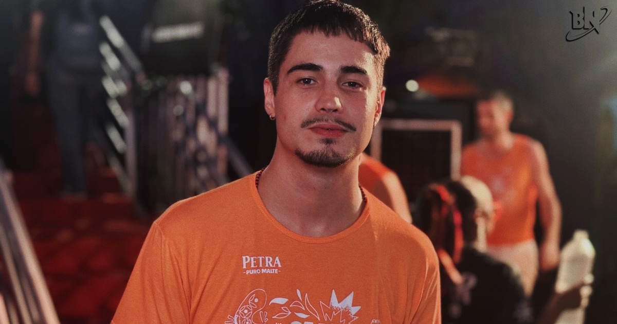 Danilo Mesquita Emociona ao Celebrar Reconhecimento em Salvador: "É Uma Honra"