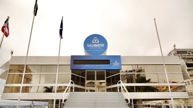 Prefeitura envia proposta de reajuste de 4,2% a servidores soteropolitanos à Câmara; veja detalhes do projeto