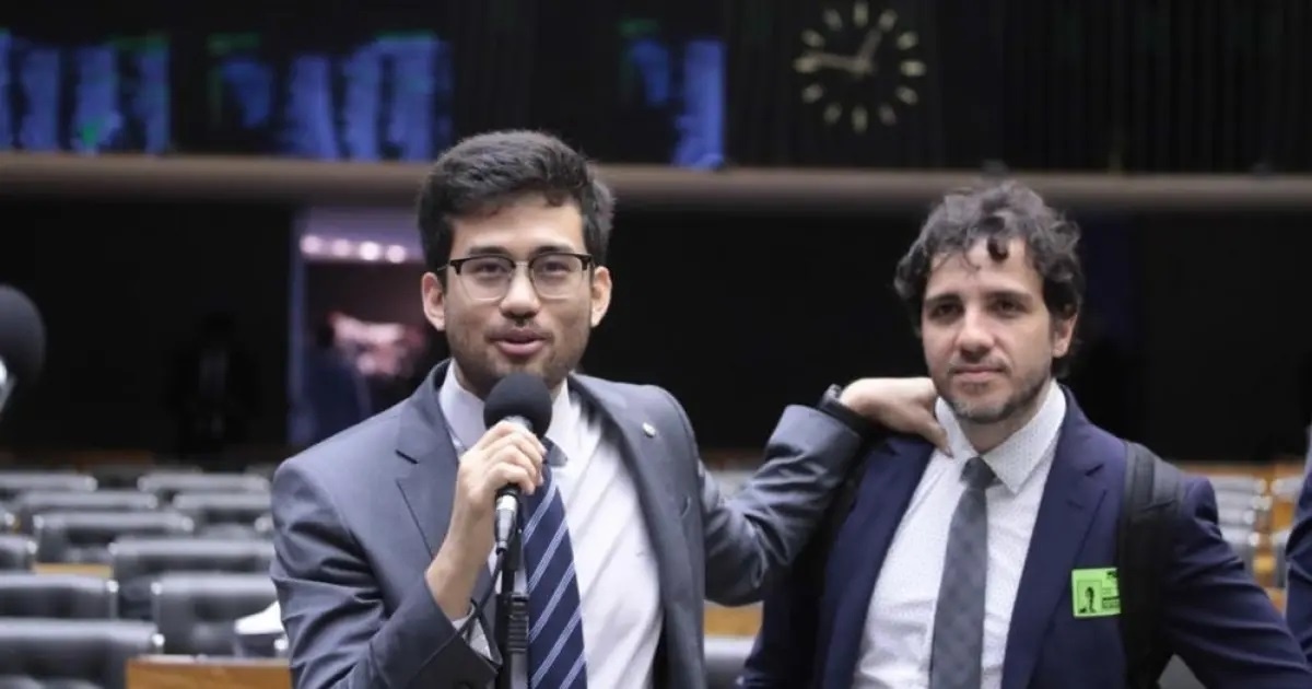 Kim Kataguiri anuncia mudança do União para o Missão; Confira quem já trocou de partido aproveitando a "janela"