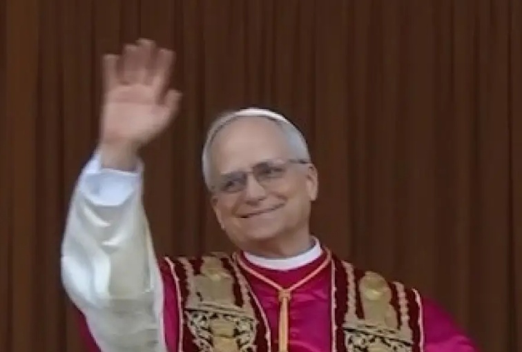 Papa diz que Deus rejeita orações de líderes que promovem guerras