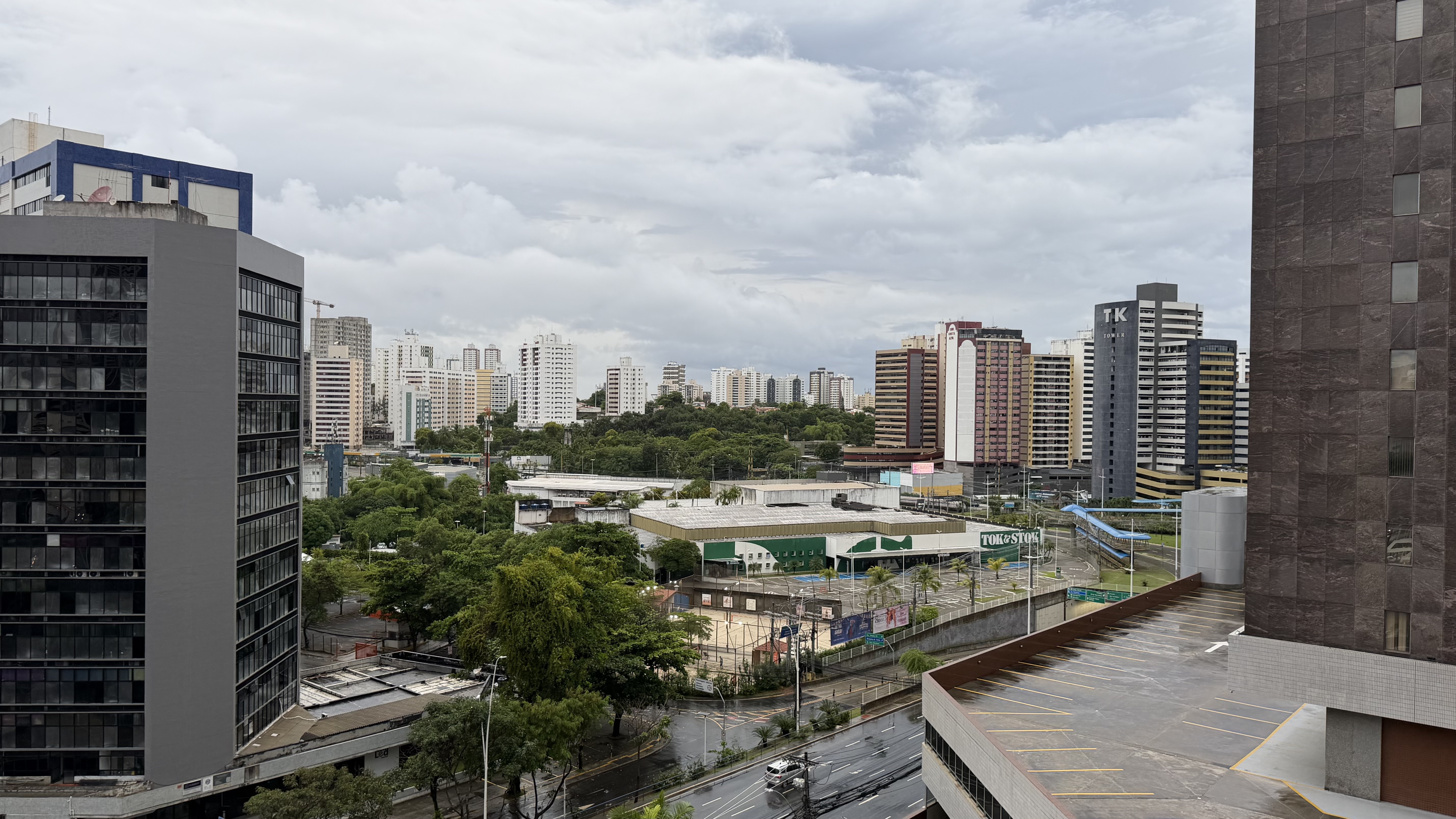 Salvador entra em nível de atenção após fortes chuvas; confira previsão do tempo para esta semana