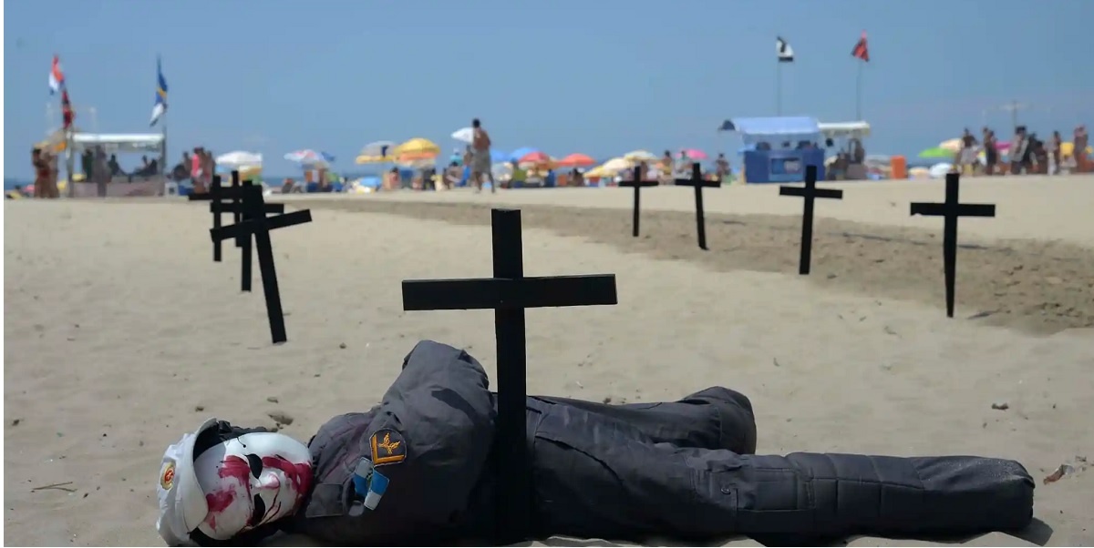 PT tentou impedir, mas maioria na Câmara aprovou projeto que determina prisão federal para quem mata policial 