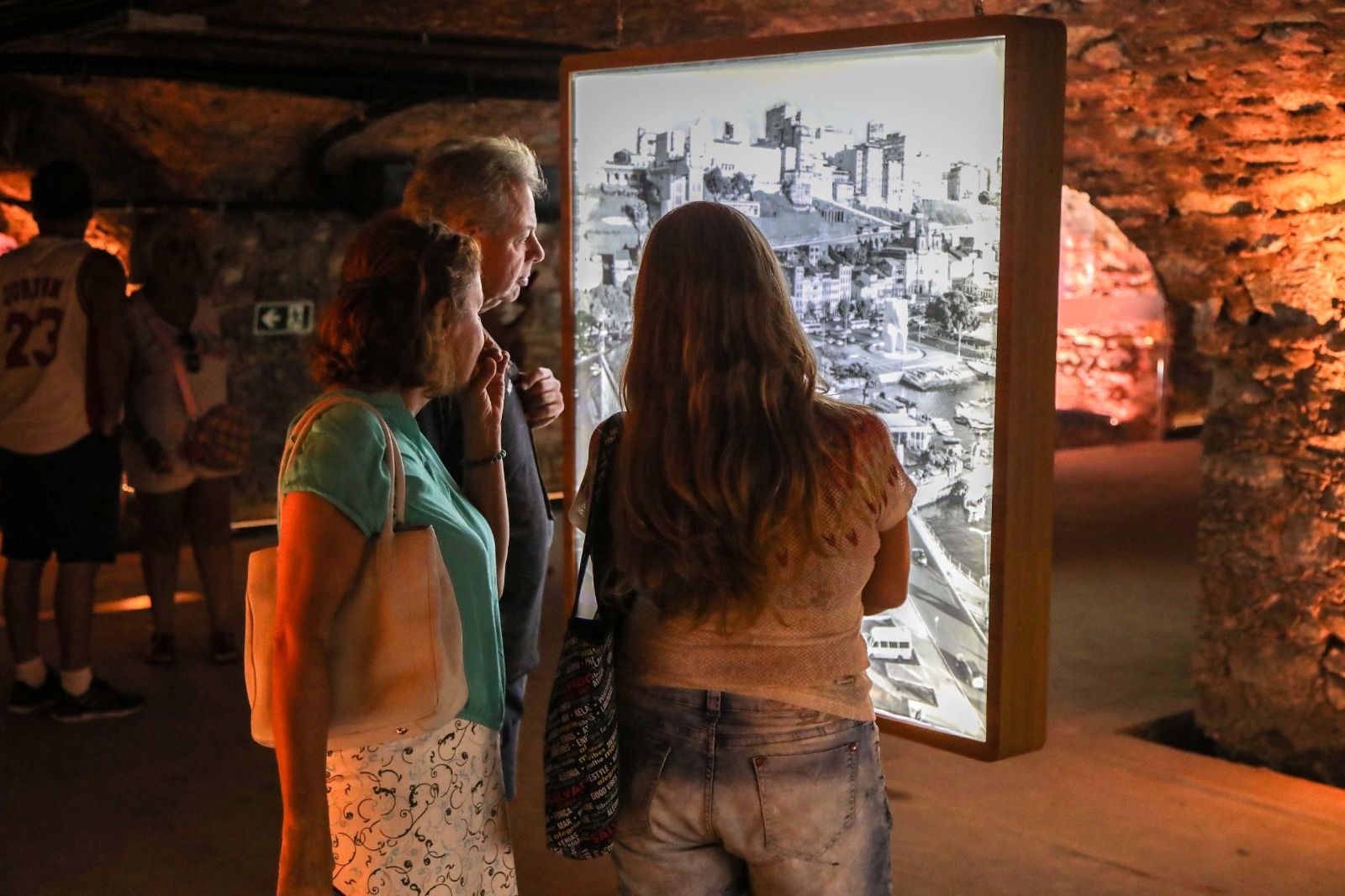 Verão mantém alta no turismo e movimenta R$ 7,6 bilhões na economia de Salvador