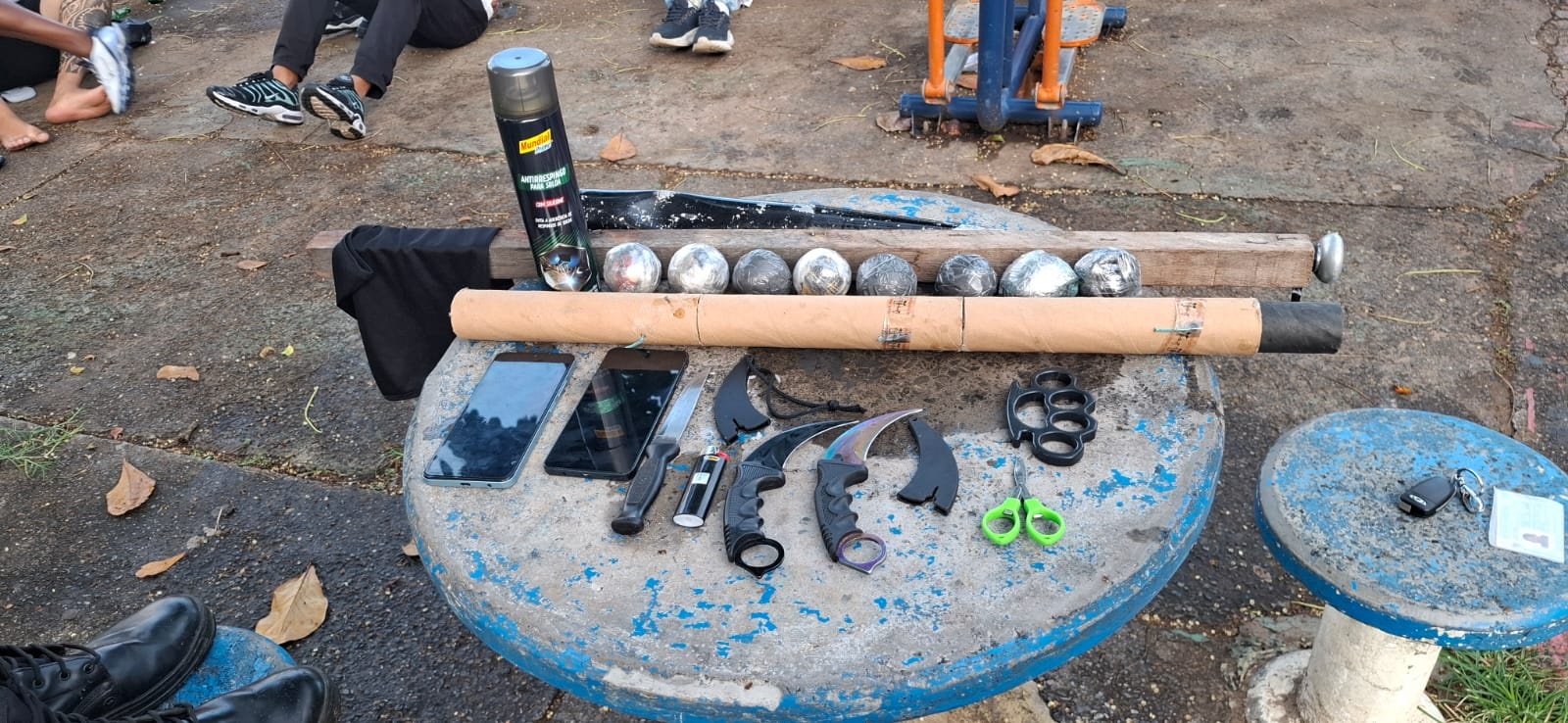 Polícia Militar detém mais de 50 membros de torcida organizada na Boca do Rio