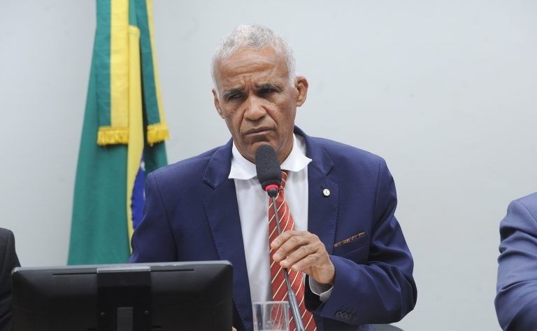 Projeto de deputado baiano que institui emendas impositivas nas Câmaras Municipais avança no Congresso