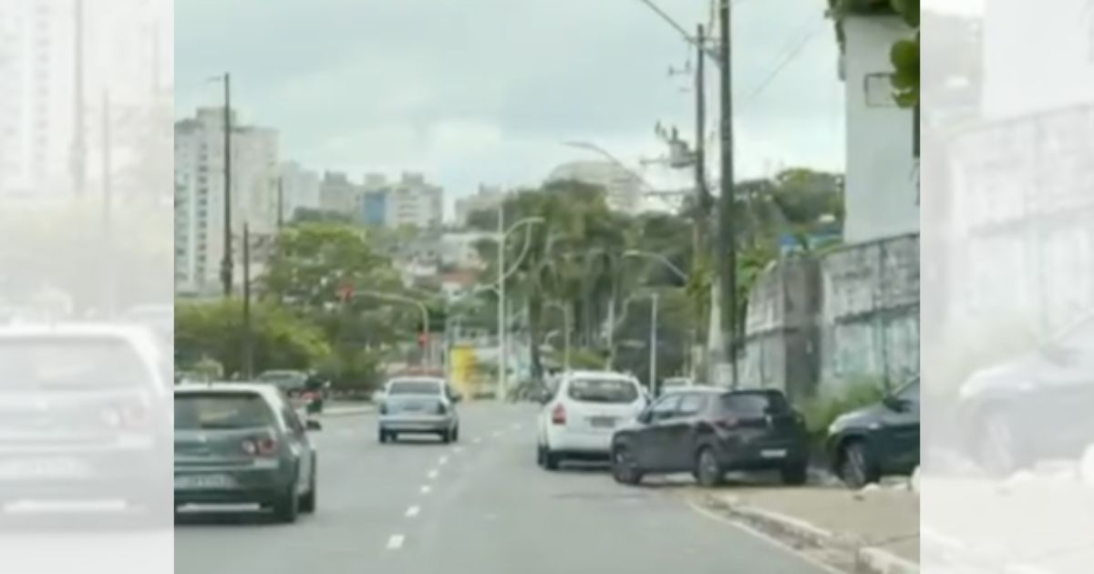 Estacionamento irregular em trechos da Av. Vasco da Gama gera queixas de motoristas e será alvo de fiscalização, diz Transalvador