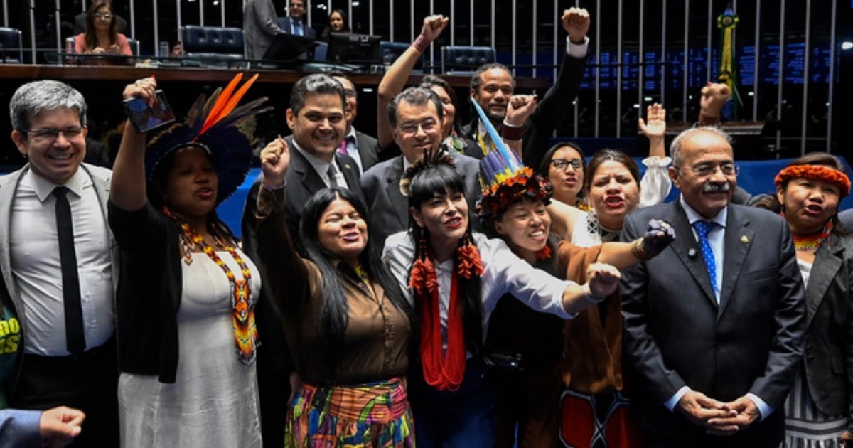 URGENTE: Universidade Federal Indígena Aprovada e Caminha para Brasília!