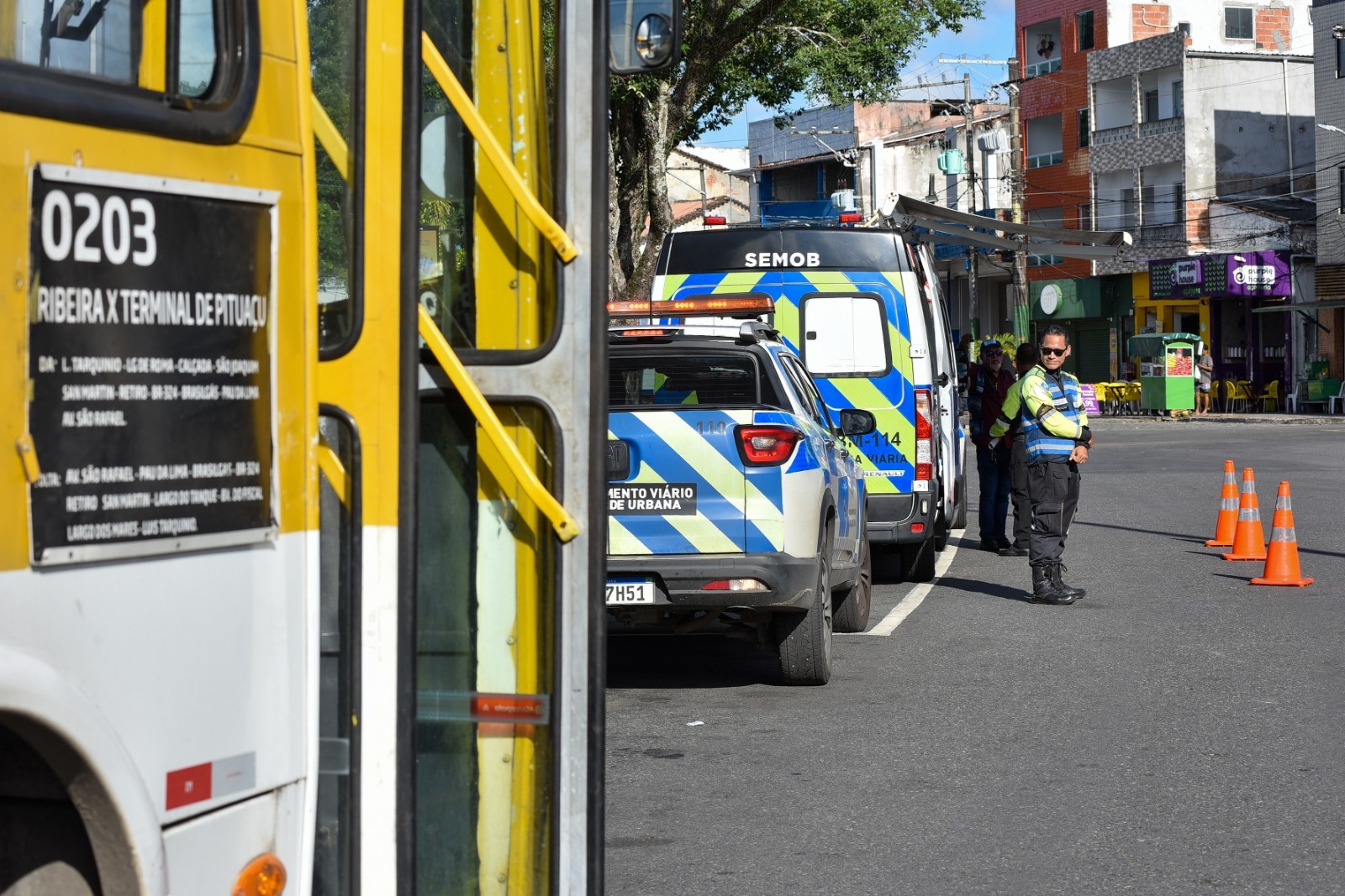 Prefeitura realiza blitz de alcoolemia com motoristas de ônibus em Salvador