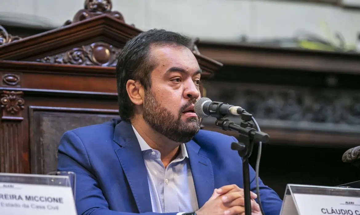 Cláudio Castro é alvo de operação da PF