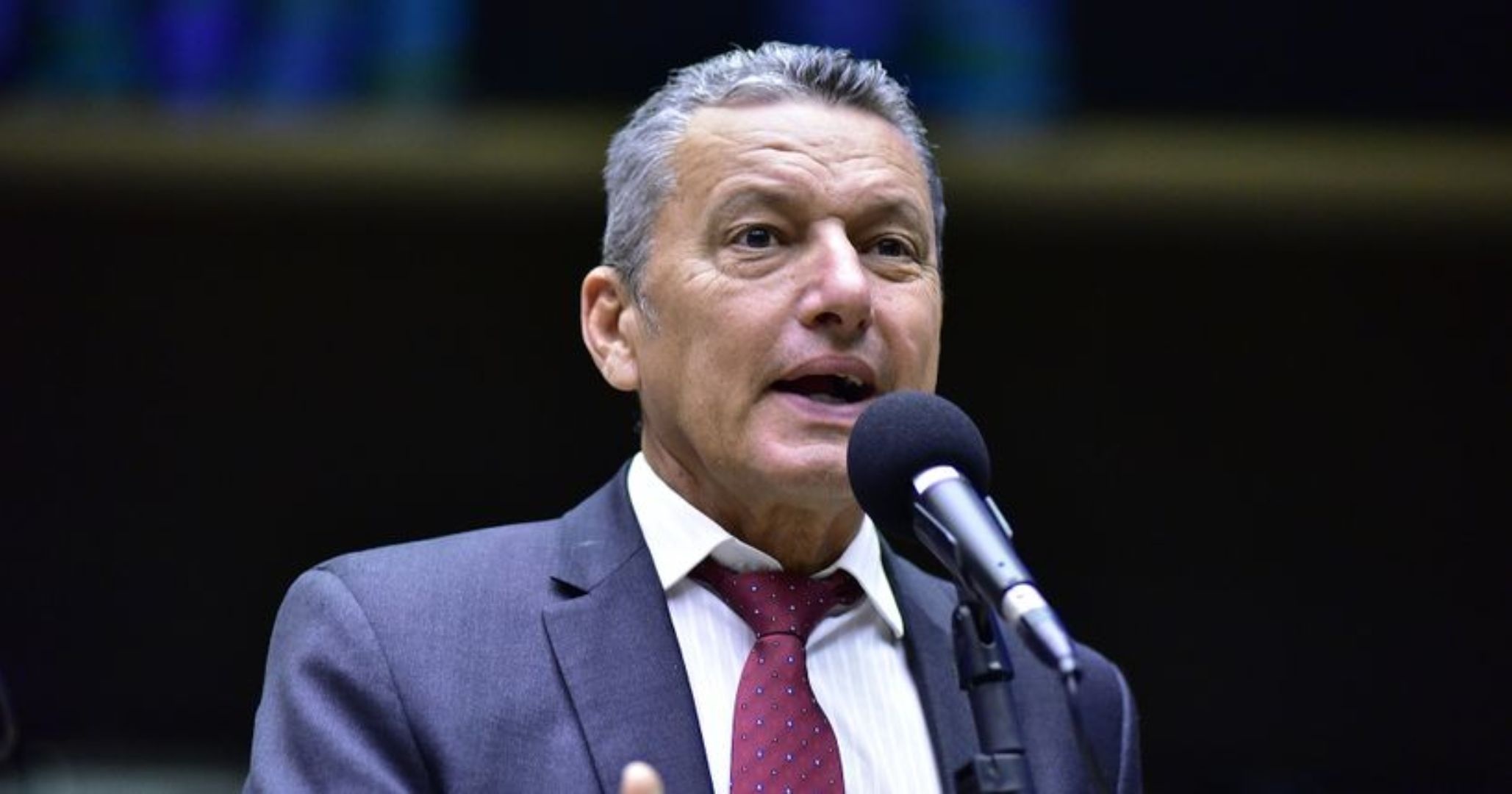 Charles Fernandes rebate Otto Filho após ação sobre emendas: 