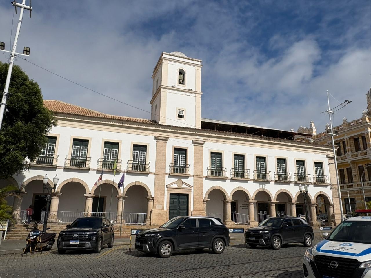 Sessão da Câmara de Salvador é cancelada após falha em painel eletrônico do plenário