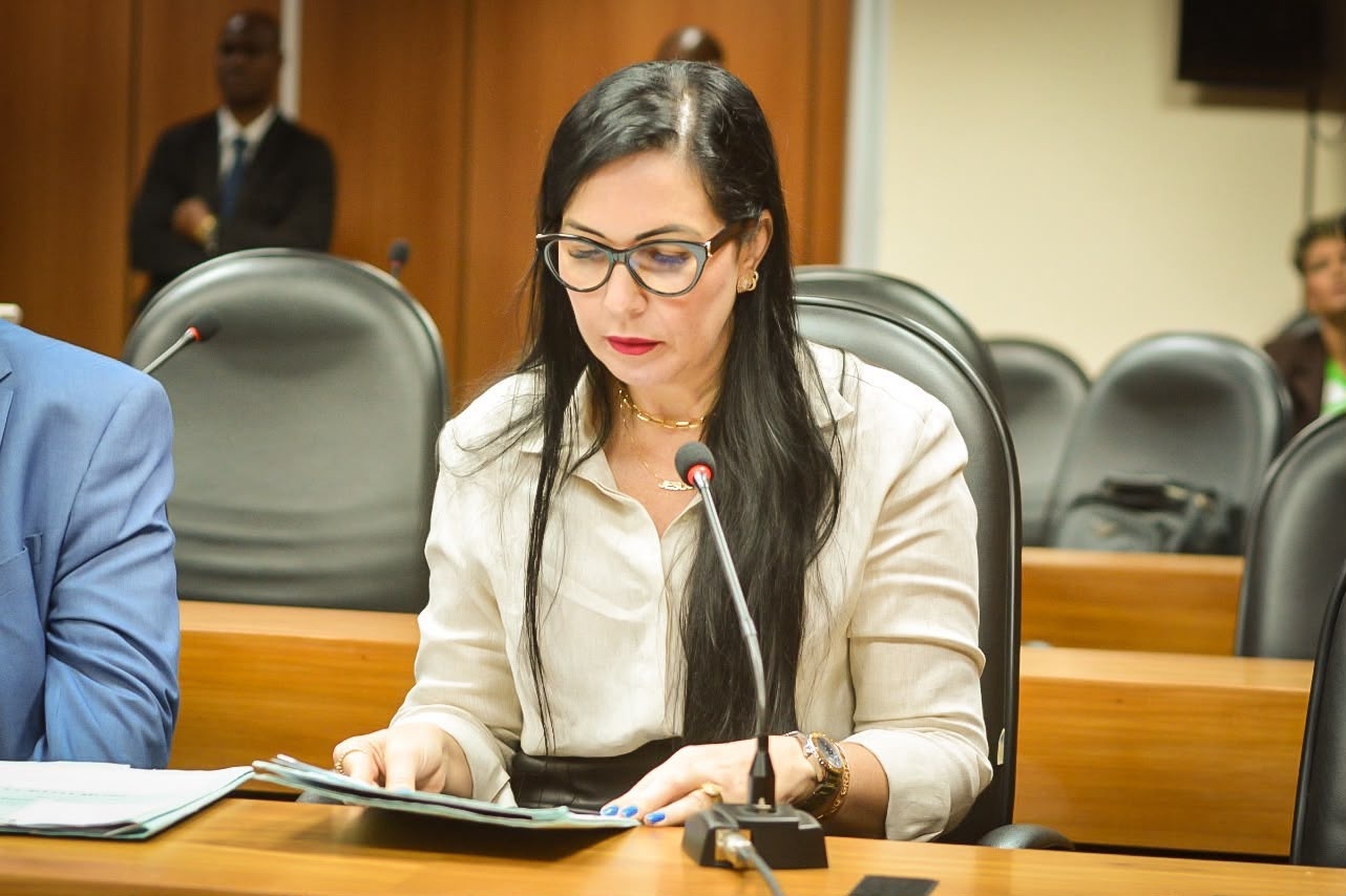 Projeto na AL-BA quer proibir condenados por maus-tratos a animais de assumir cargos públicos na Bahia 
