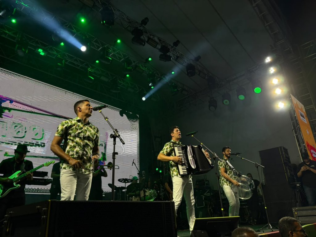 Show de forró com recursos visuais